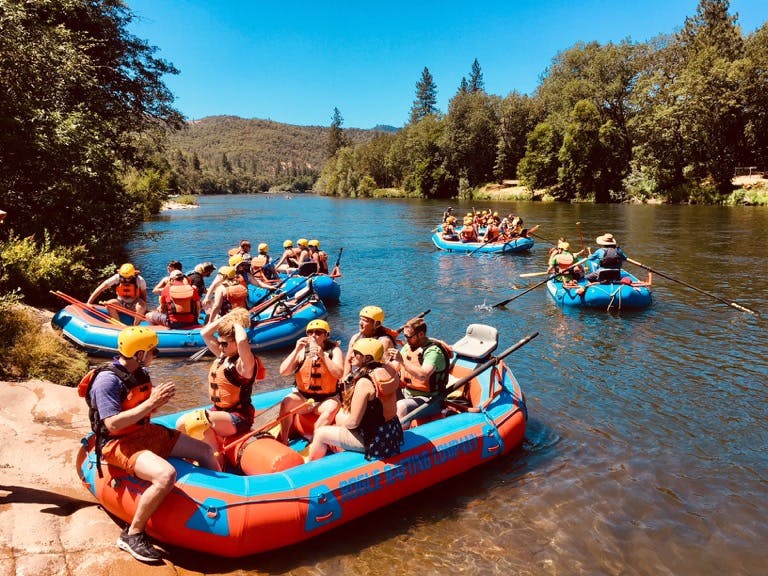 Go Rafting and Fishing on the Rogue River